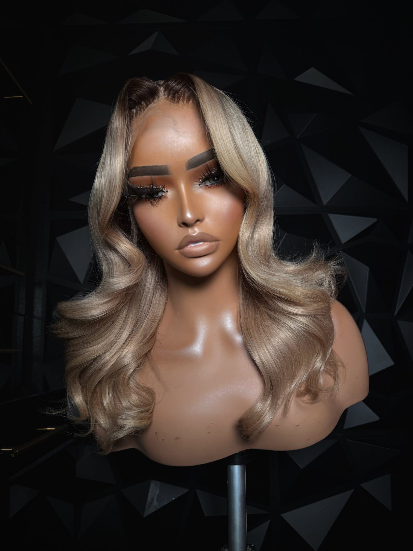 ELLE UNIT