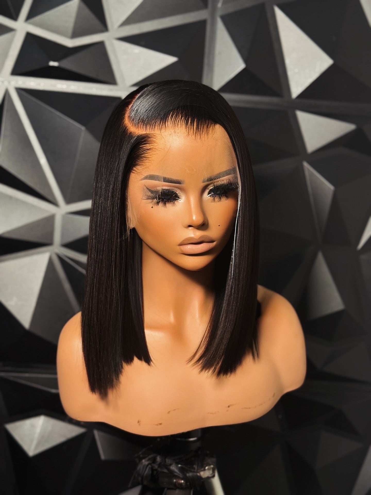 RAW BOB ( LAGOS HAIRLINE )